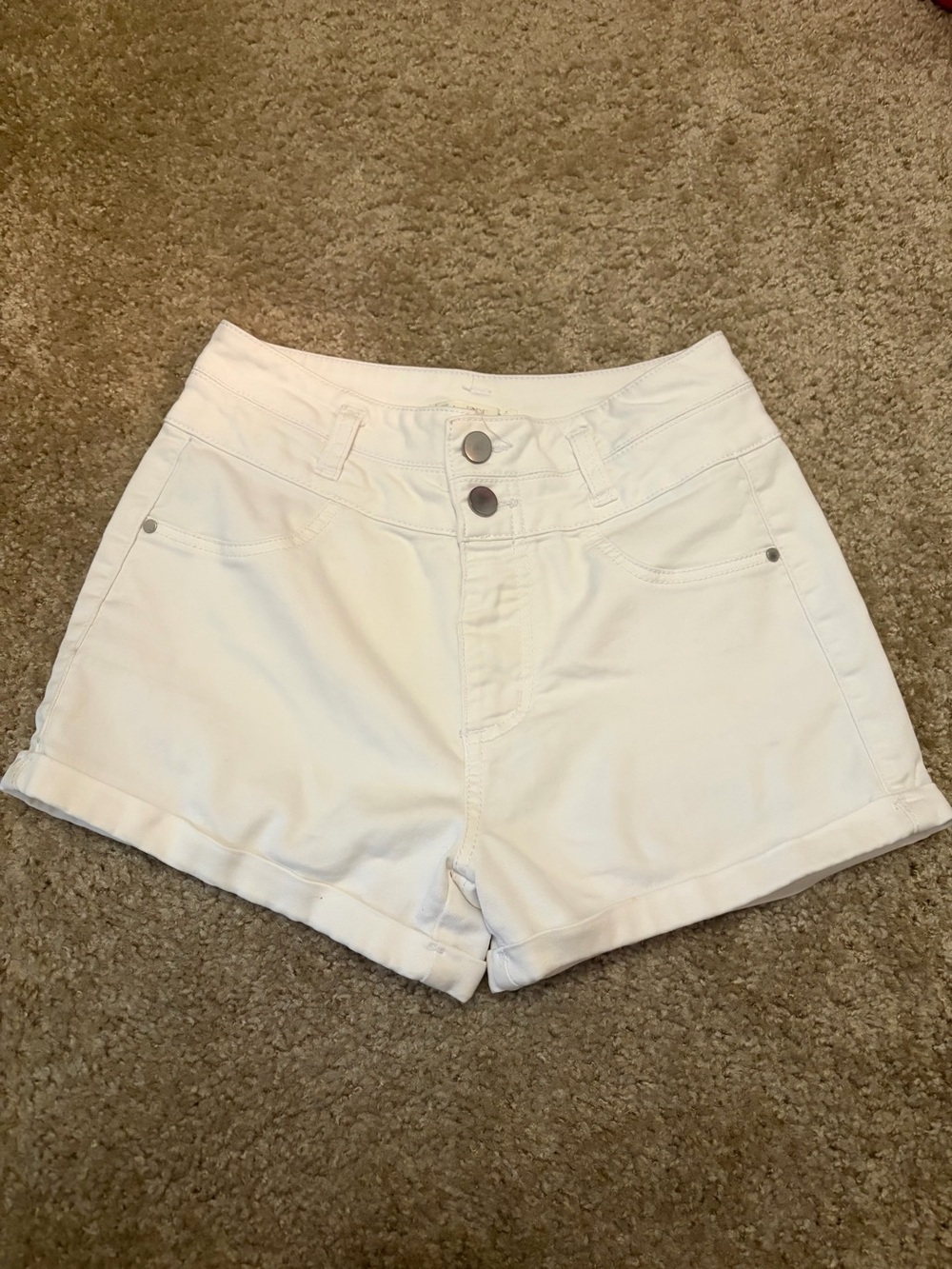 Juniors Love Fire White High-Waist Roll-Hem Shorts